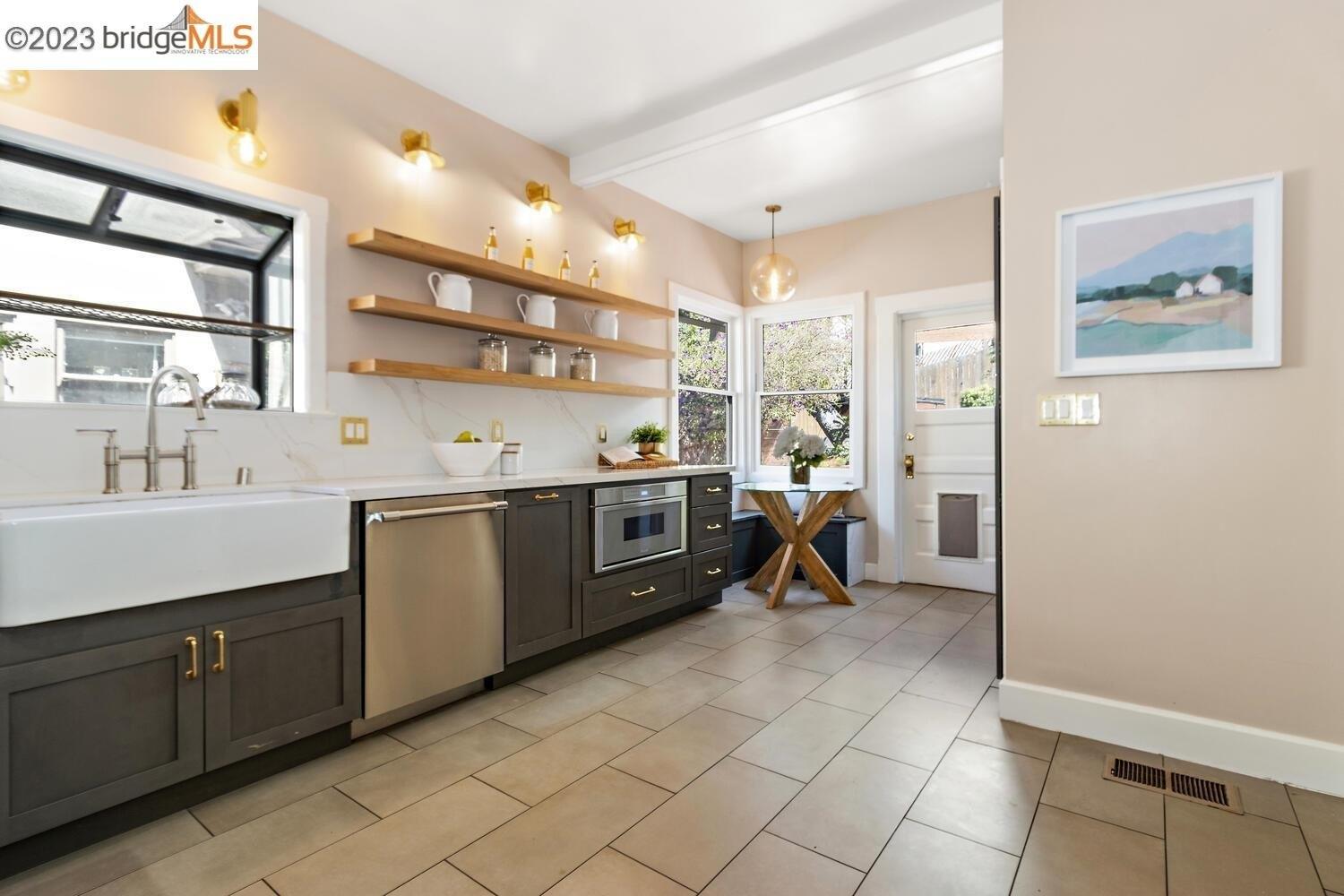 Monte Vista Ave, Oakland, CA 94611