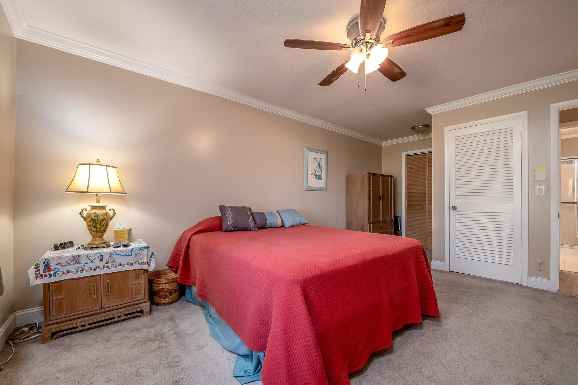 Belle Aire Dr, Boca Raton, FL 33433