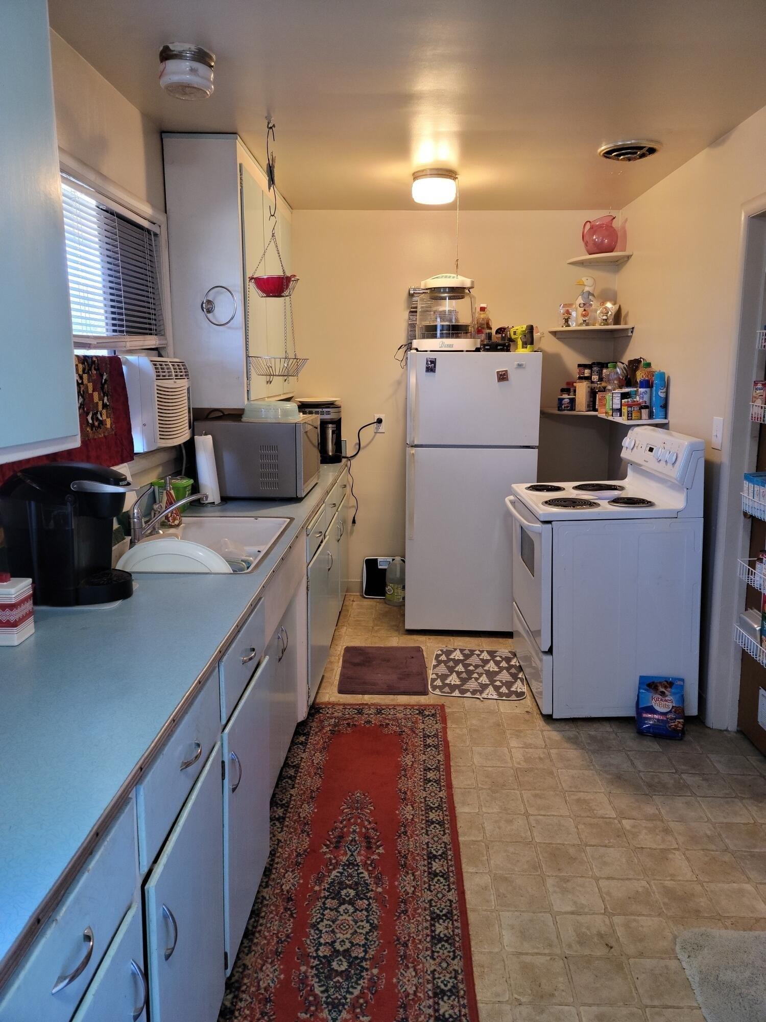 Bryant St, Medford, OR 97501
