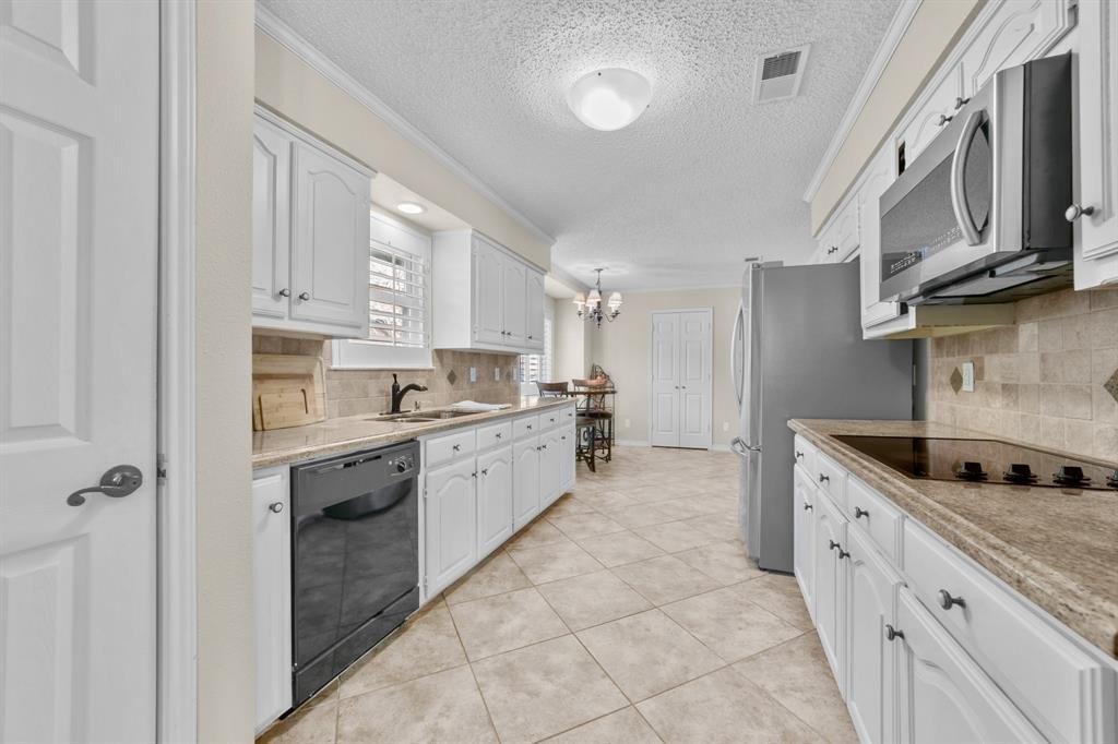 Chadwick Dr, Plano, TX 75075
