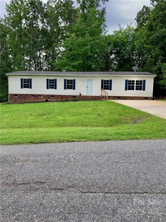 Sunwood Ct, Statesville, NC 28625