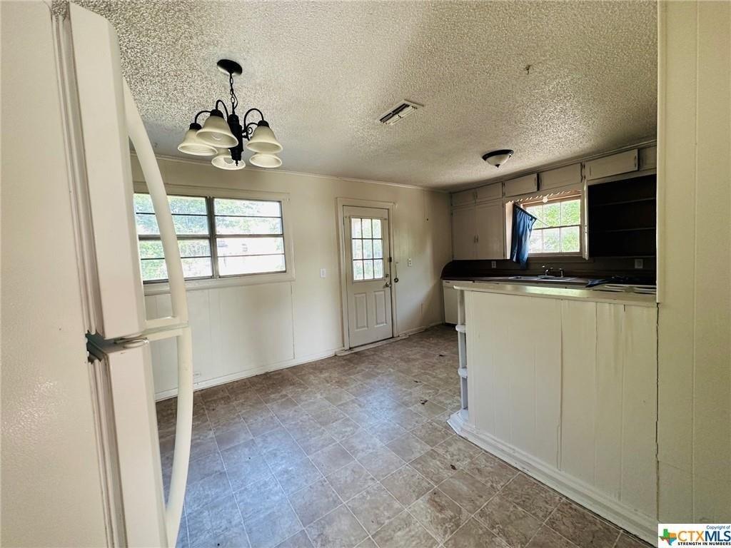 Live Oak St, Gatesville, TX 76528