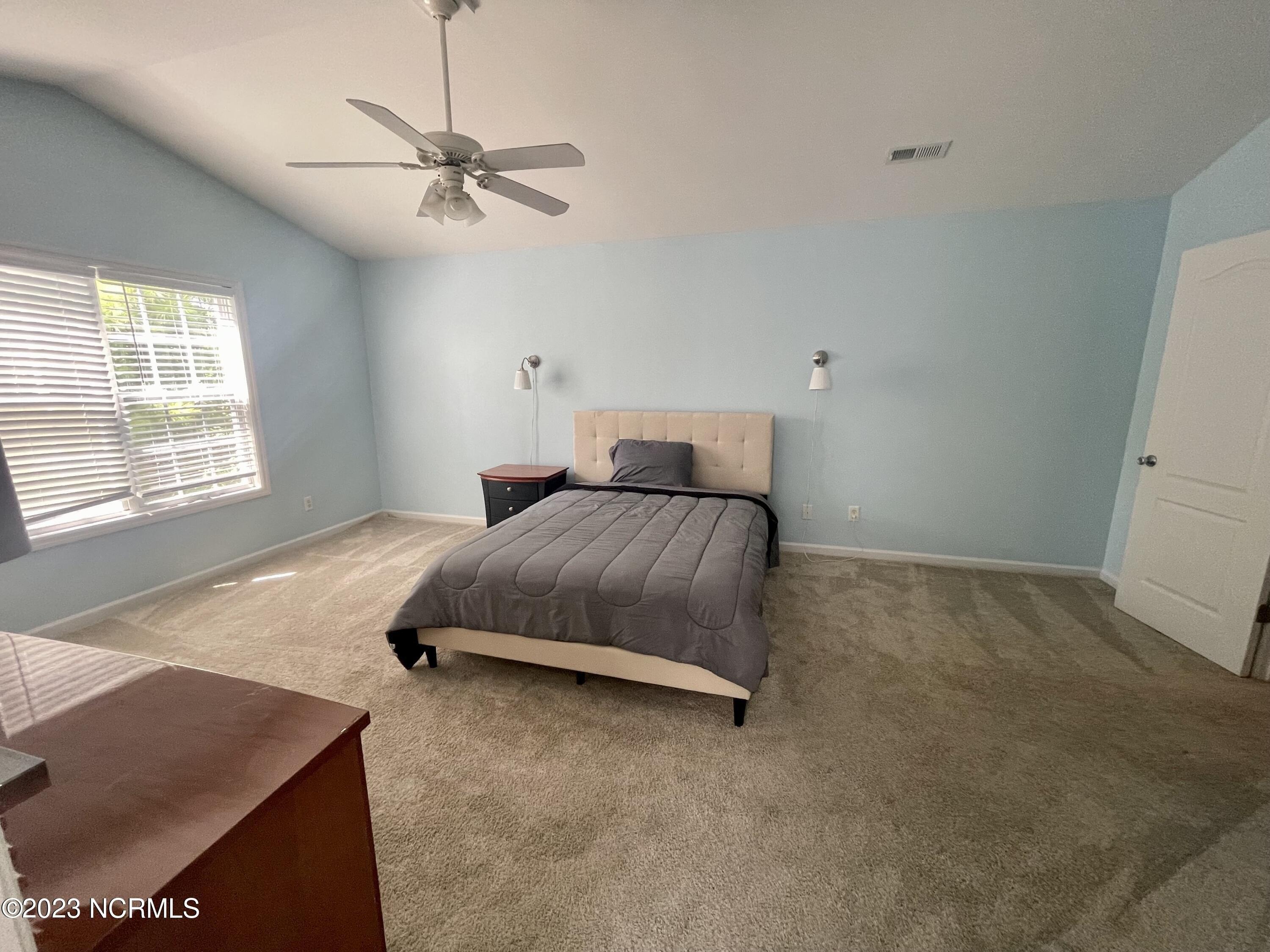 Triton Ln, Surf City, NC 28445