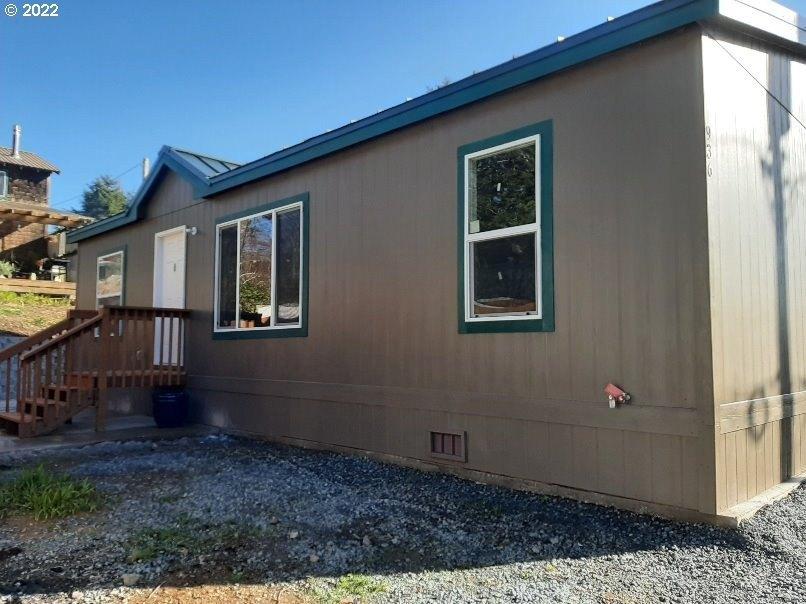 S Beacon St, Rockaway Beach, OR 97136