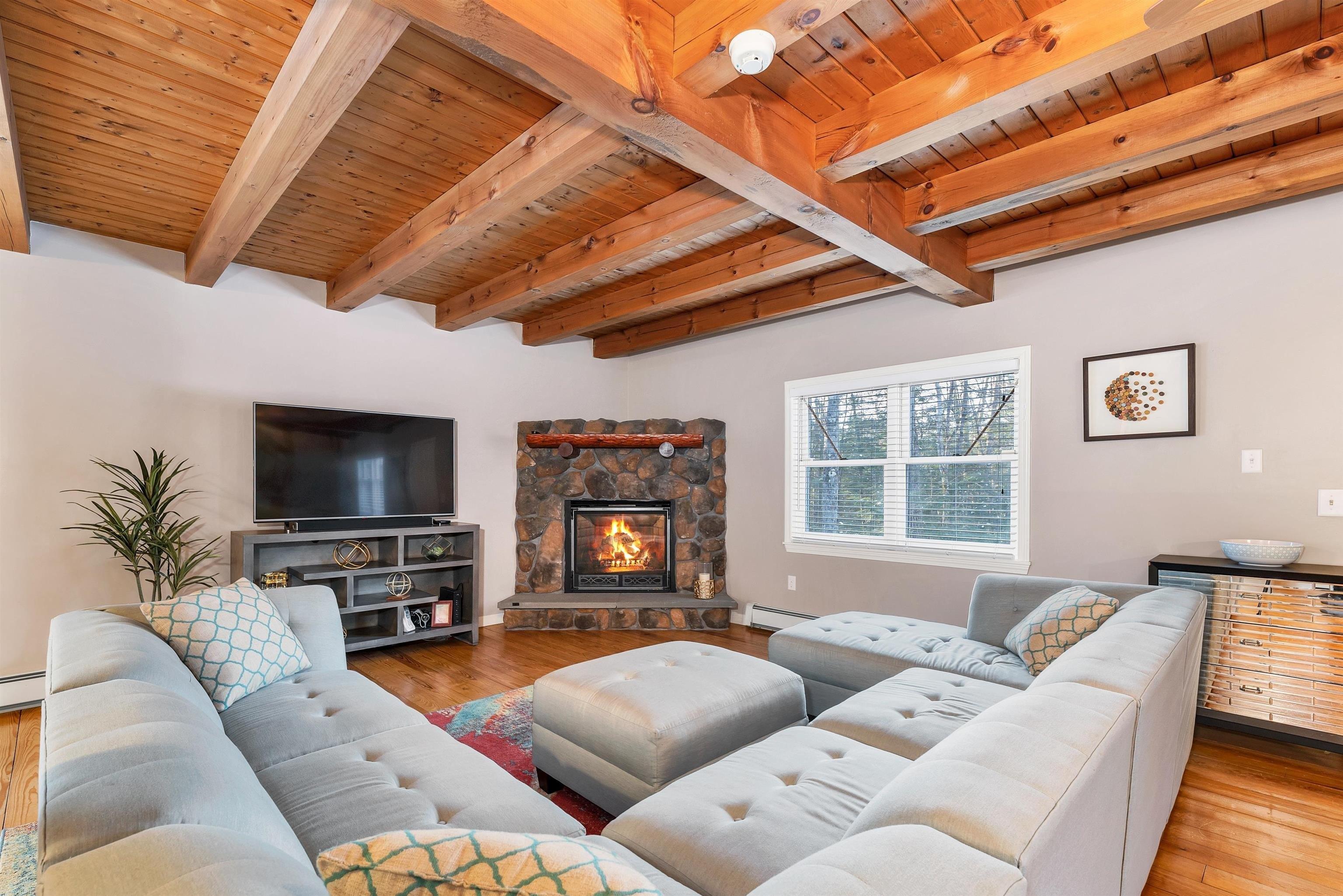 Park View Ln, Meredith, NH 03253