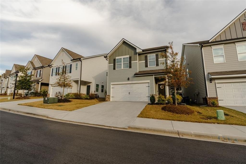 Spring Hollow Way, Stone Mountain, GA 30083