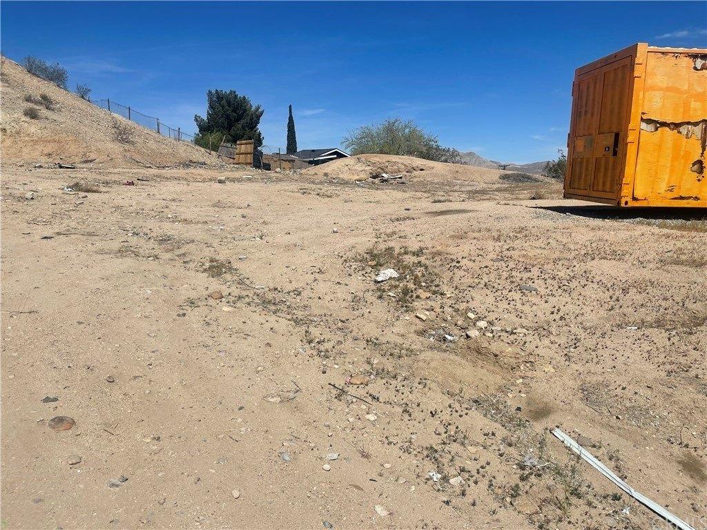 Allen St, Victorville, CA 92395