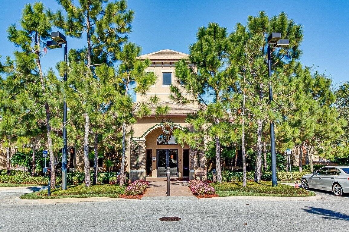 Rock Lake Ter, Boynton Beach, FL 33473
