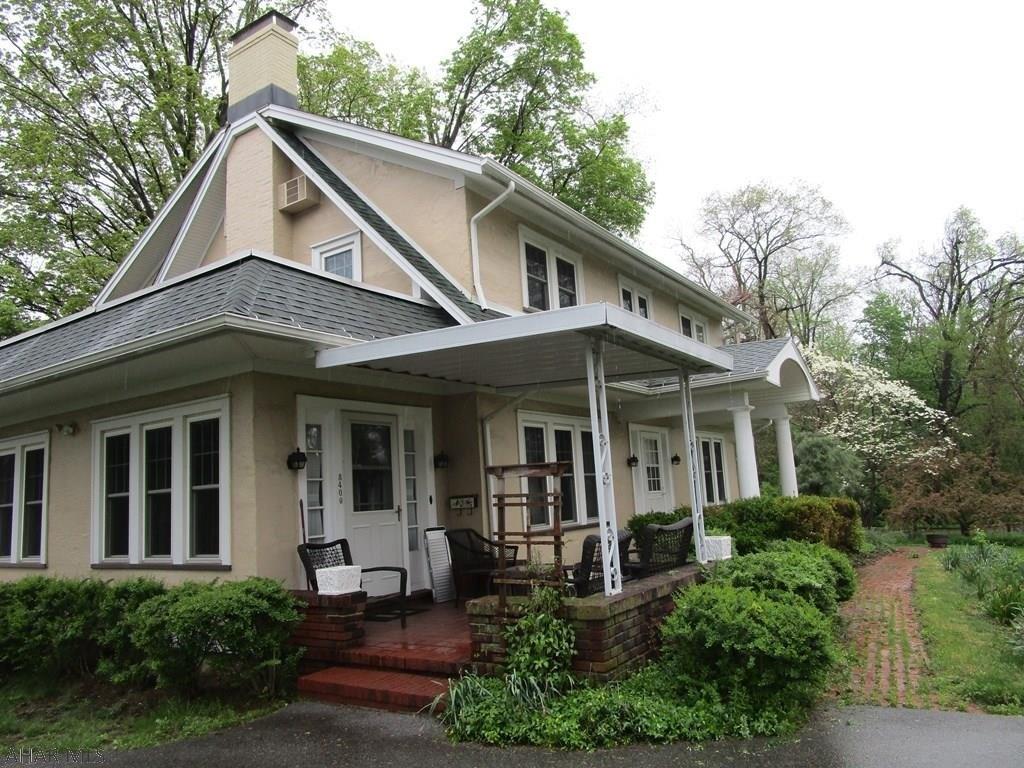 Oak Ln, Altoona, PA 16602