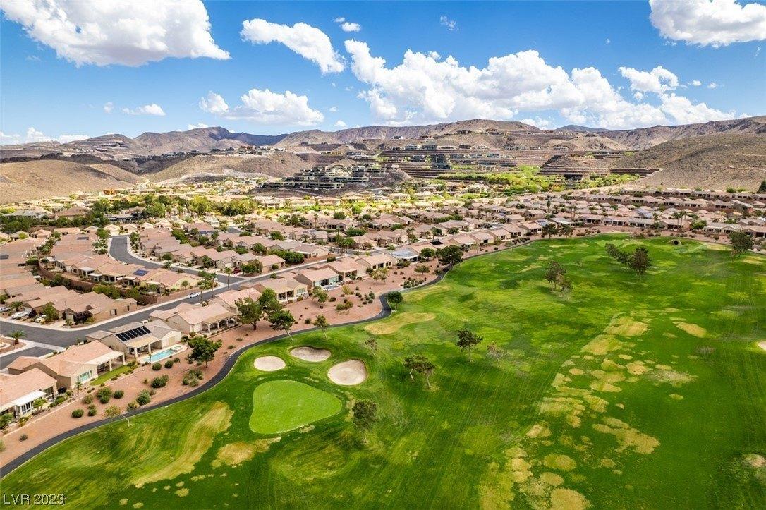 Mountain Links Dr, Henderson, NV 89012