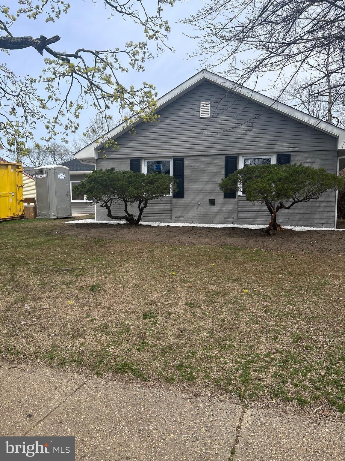 Middlebury Ln, Willingboro, NJ 08046