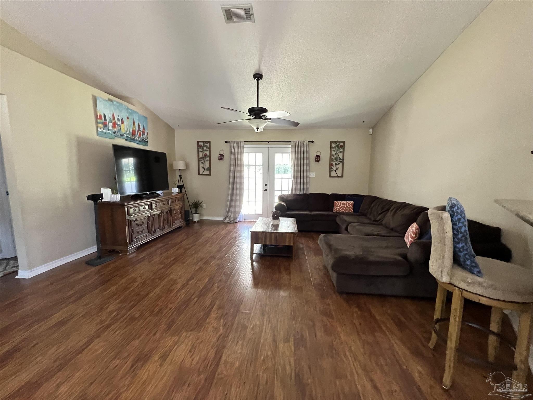 Middlebrook Dr, Pensacola, FL 32506