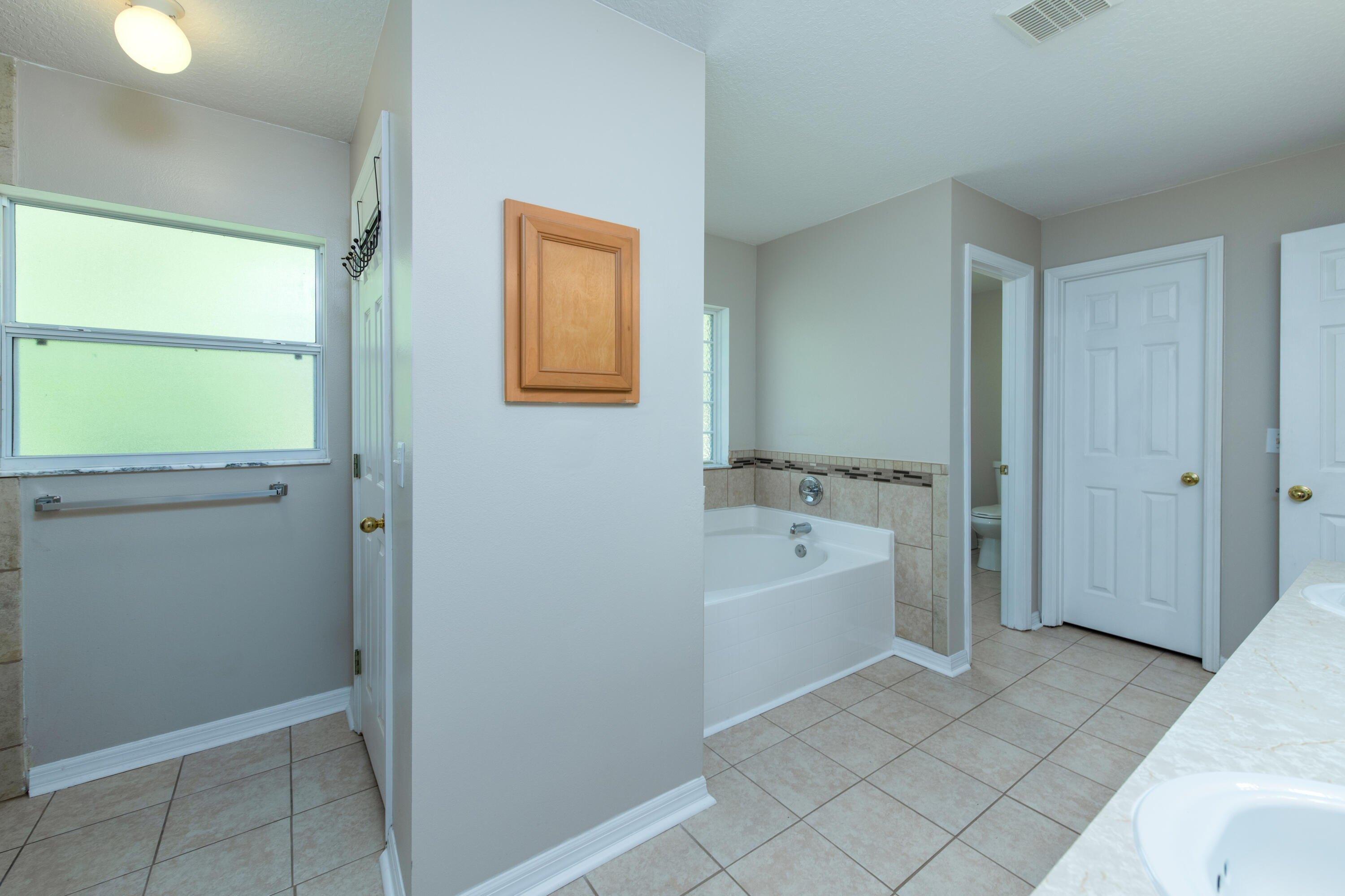 Nw Daffodil Ln, Port Saint Lucie, FL 34983