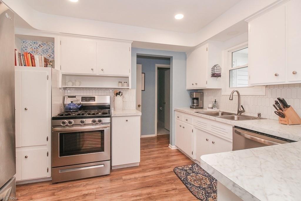 Cranbrook Dr, Cleveland, OH 44143