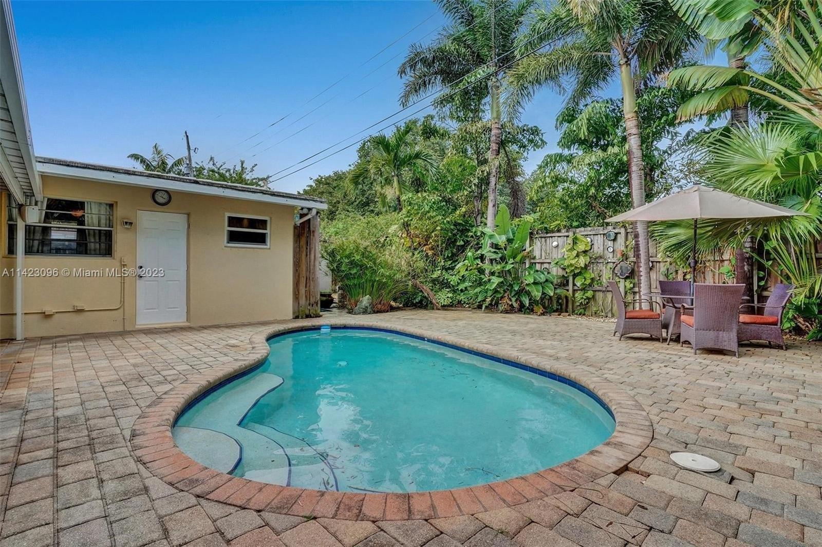 Ne 9th Ave, Wilton Manors, FL 33334