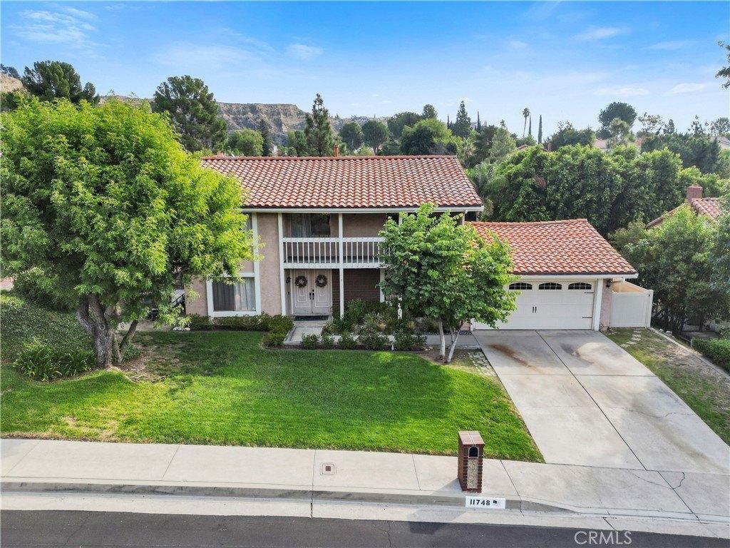 Doral Ave, Porter Ranch, CA 91326