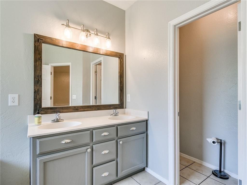Redvine Rd, Choctaw, OK 73020