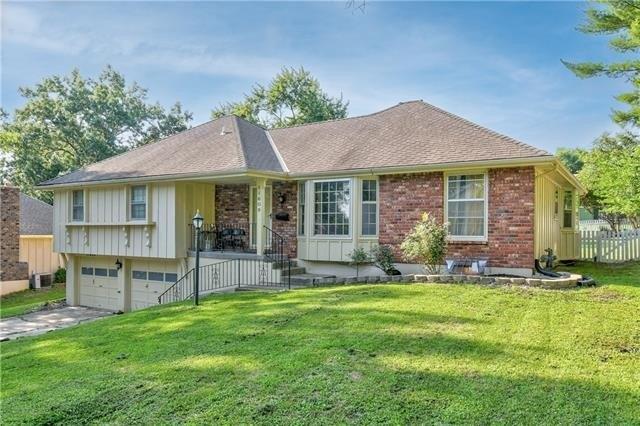 E 60th Ter, Raytown, MO 64133