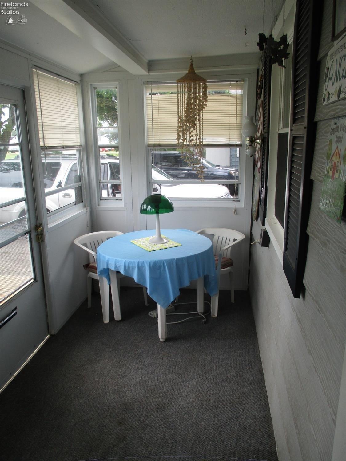 Elm Ave, Tiffin, OH 44883