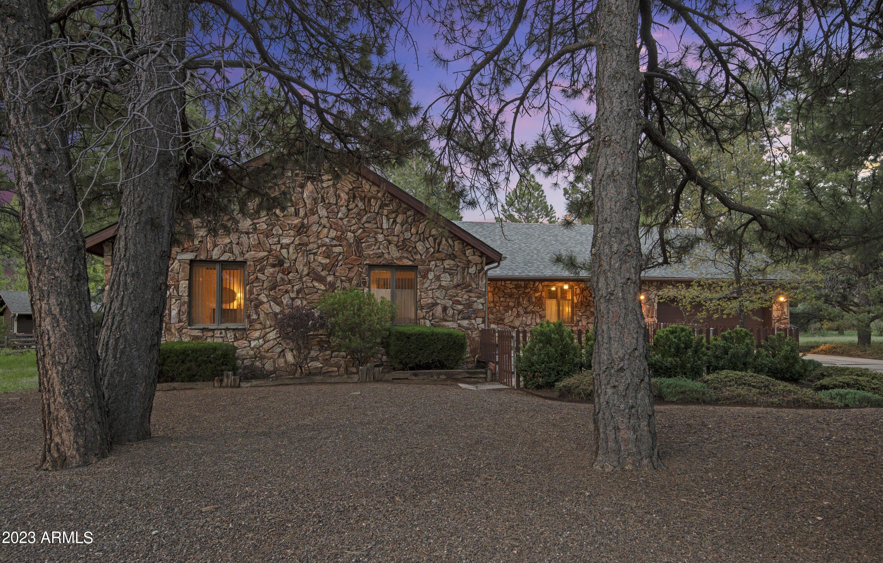 N Strawberry Way, Flagstaff, AZ 86004