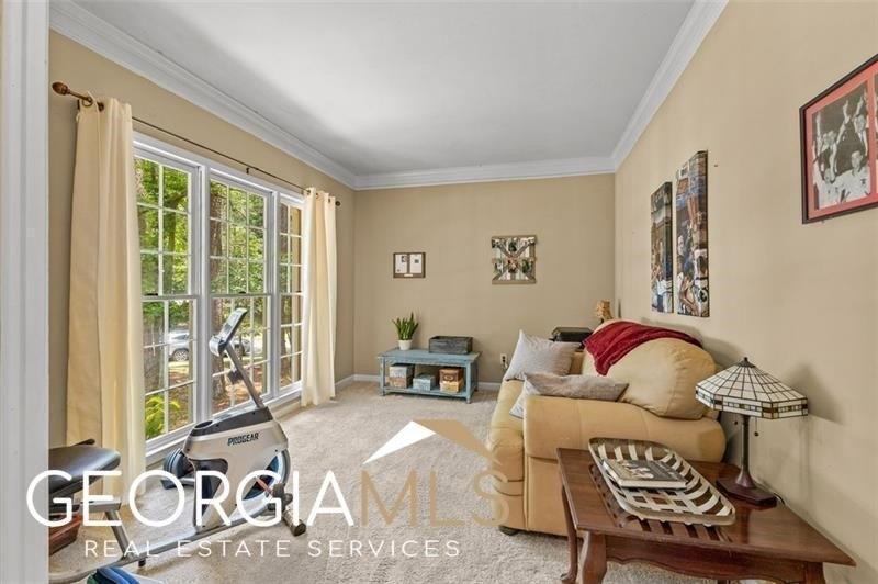 Lakeland Cir, Fayetteville, GA 30215