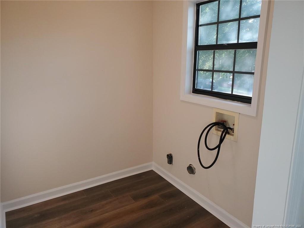 Maxine St, Fayetteville, NC 28303