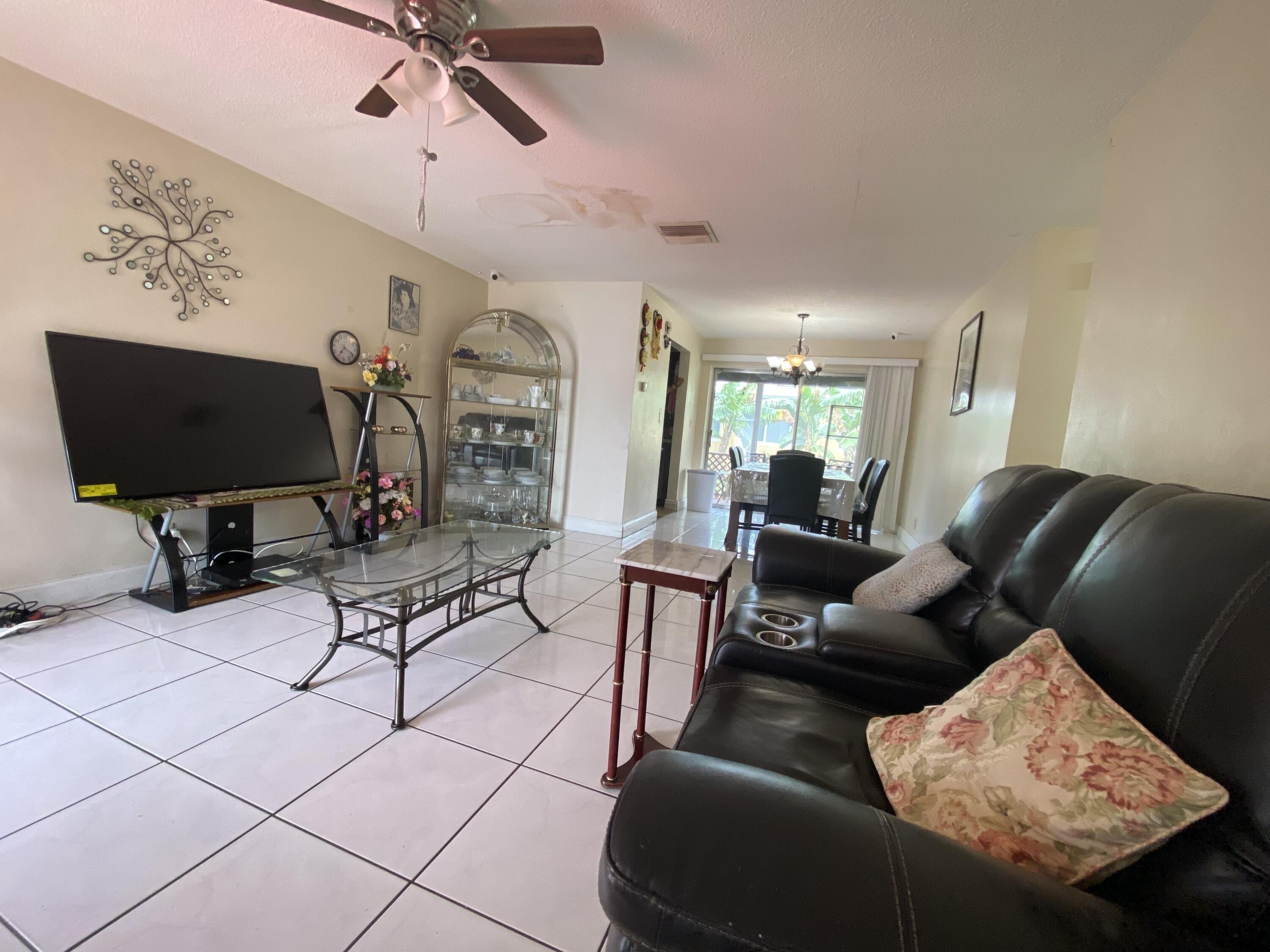 Nw 54th St, Tamarac, FL 33319