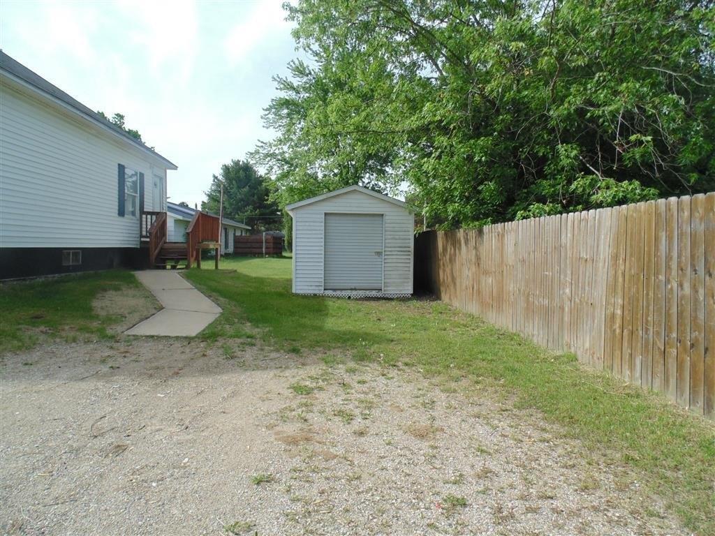 Leeson Ave, Cadillac, MI 49601