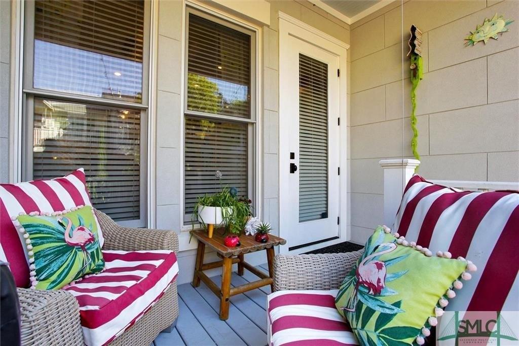 E Hall St, Savannah, GA 31401