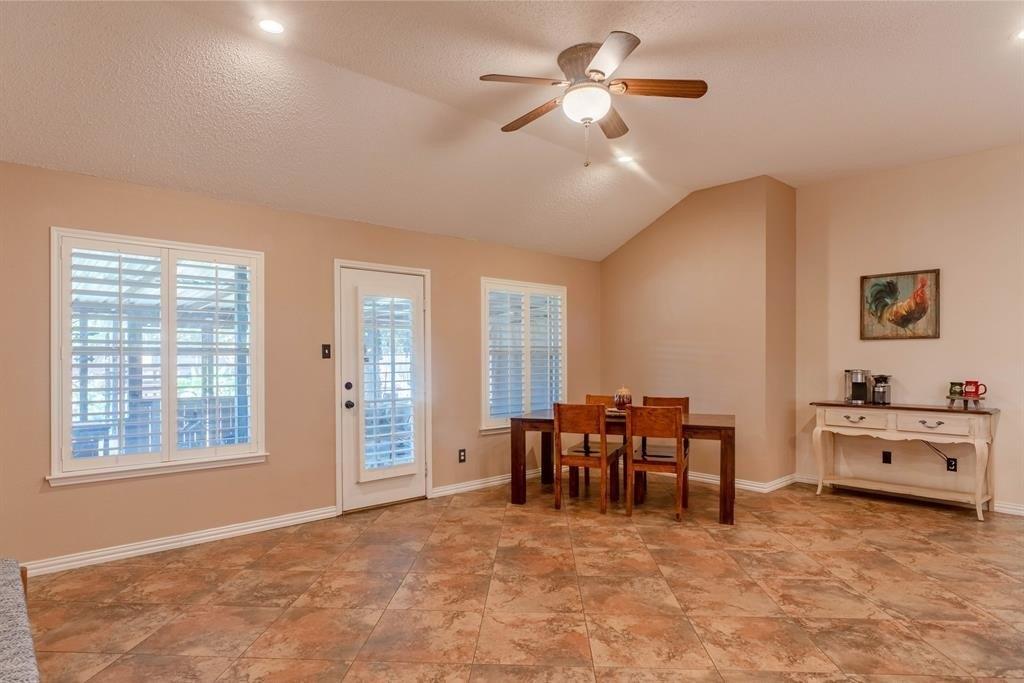 Cambridge Dr, Saginaw, TX 76179
