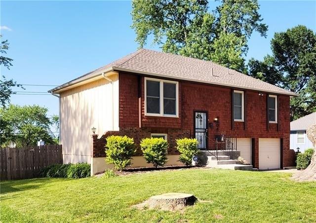 E 110th St, Kansas City, MO 64134