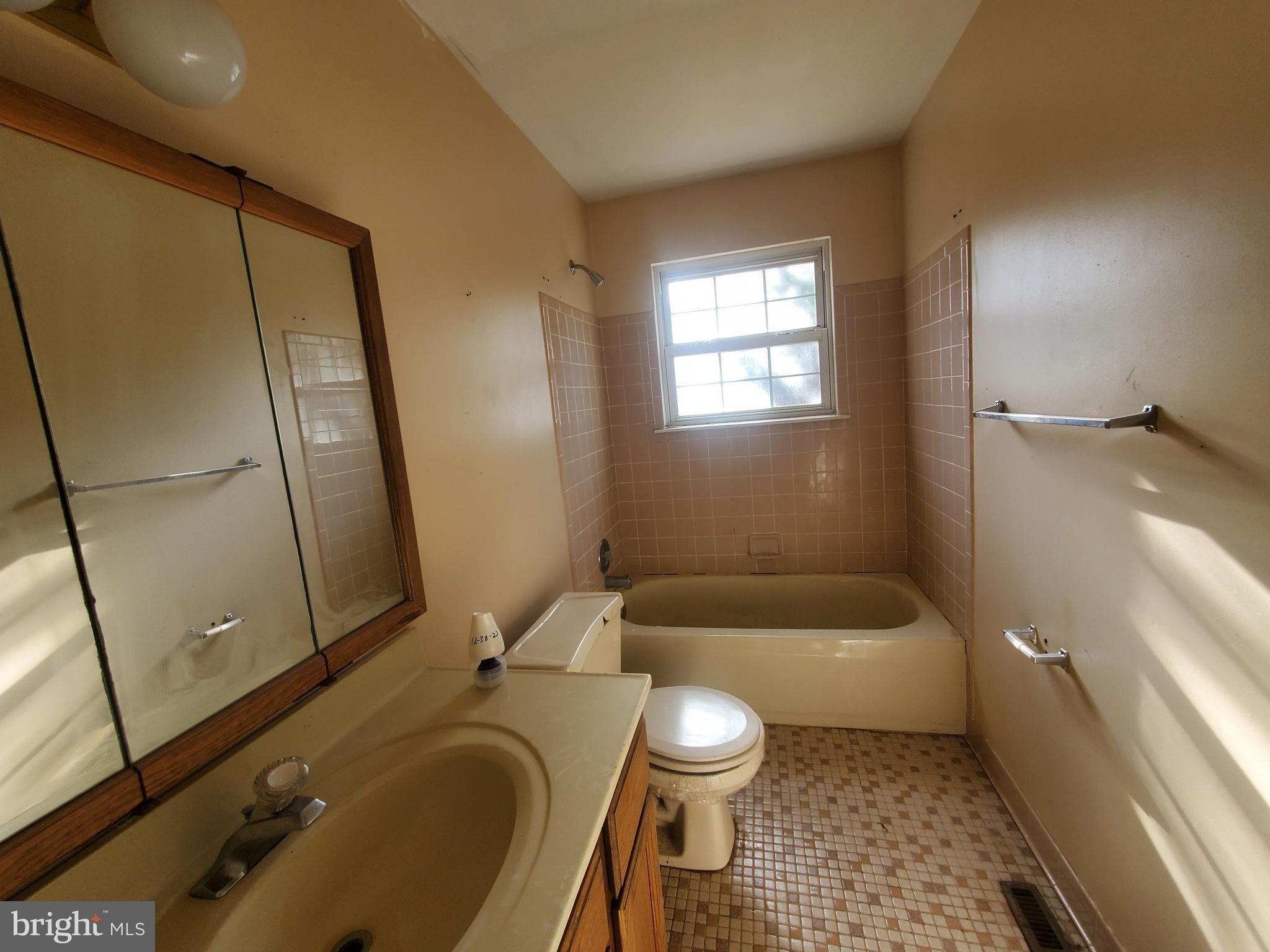 Fort Davis Trl, Lusby, MD 20657