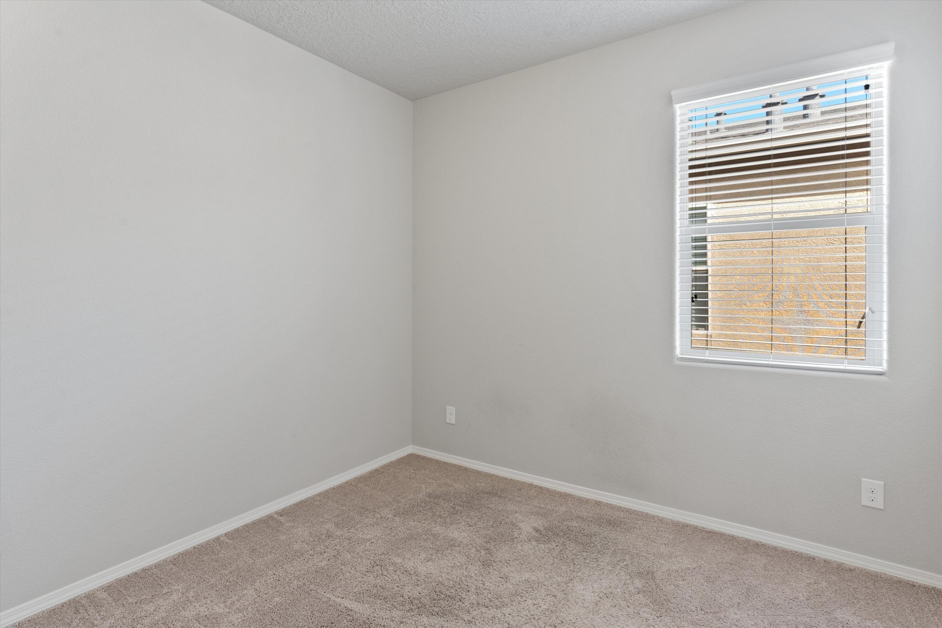 Silver Moon Rd Nw, Albuquerque, NM 87114