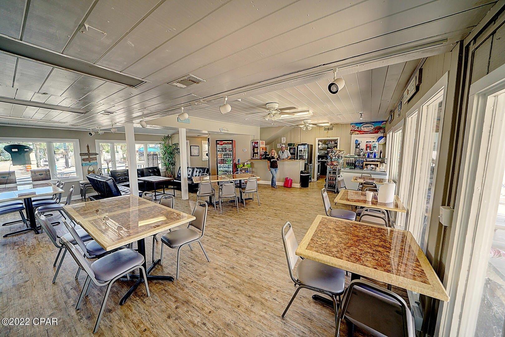 W Leslie Ln, Panama City Beach, FL 32407
