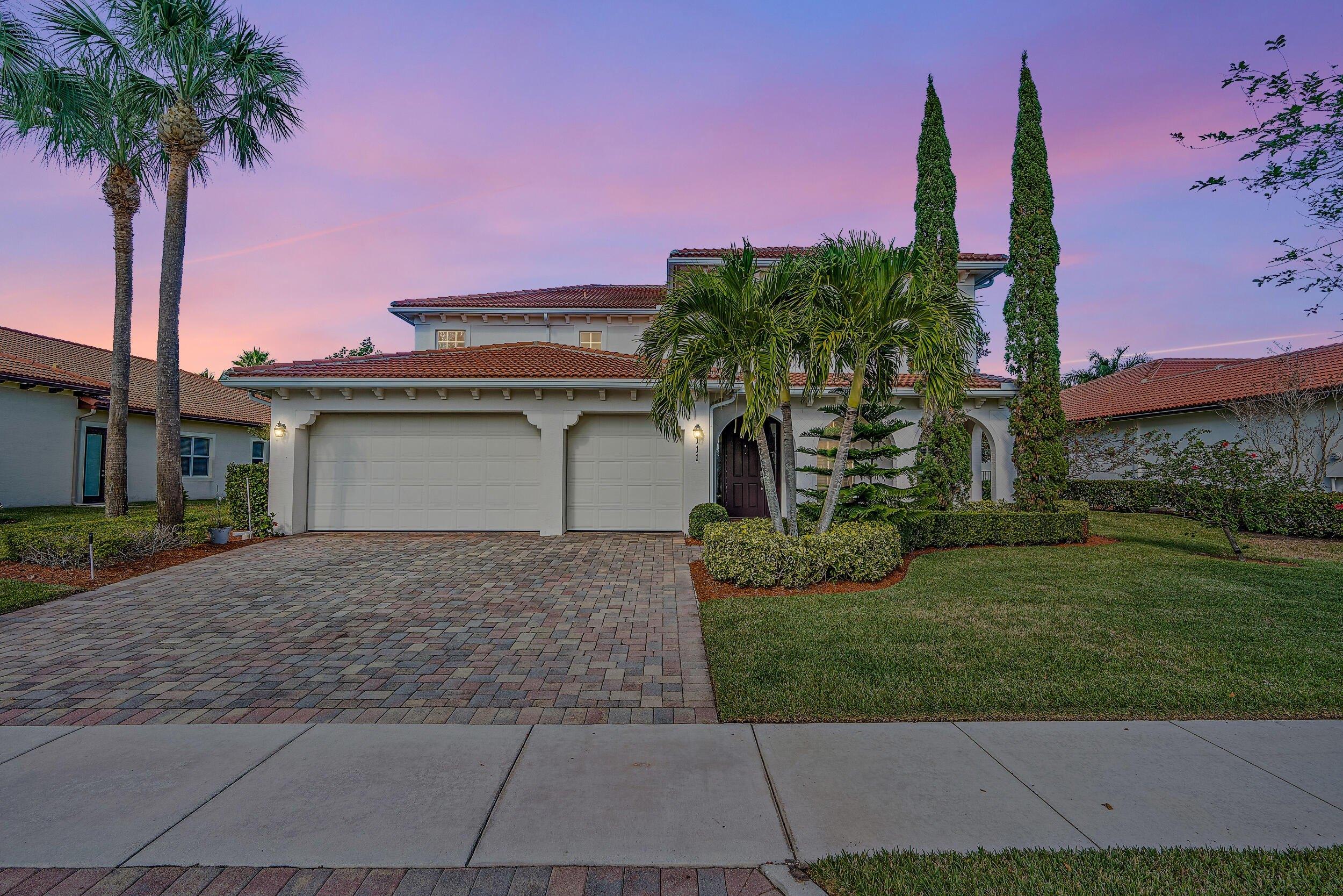 Manor Cir, Jupiter, FL 33458