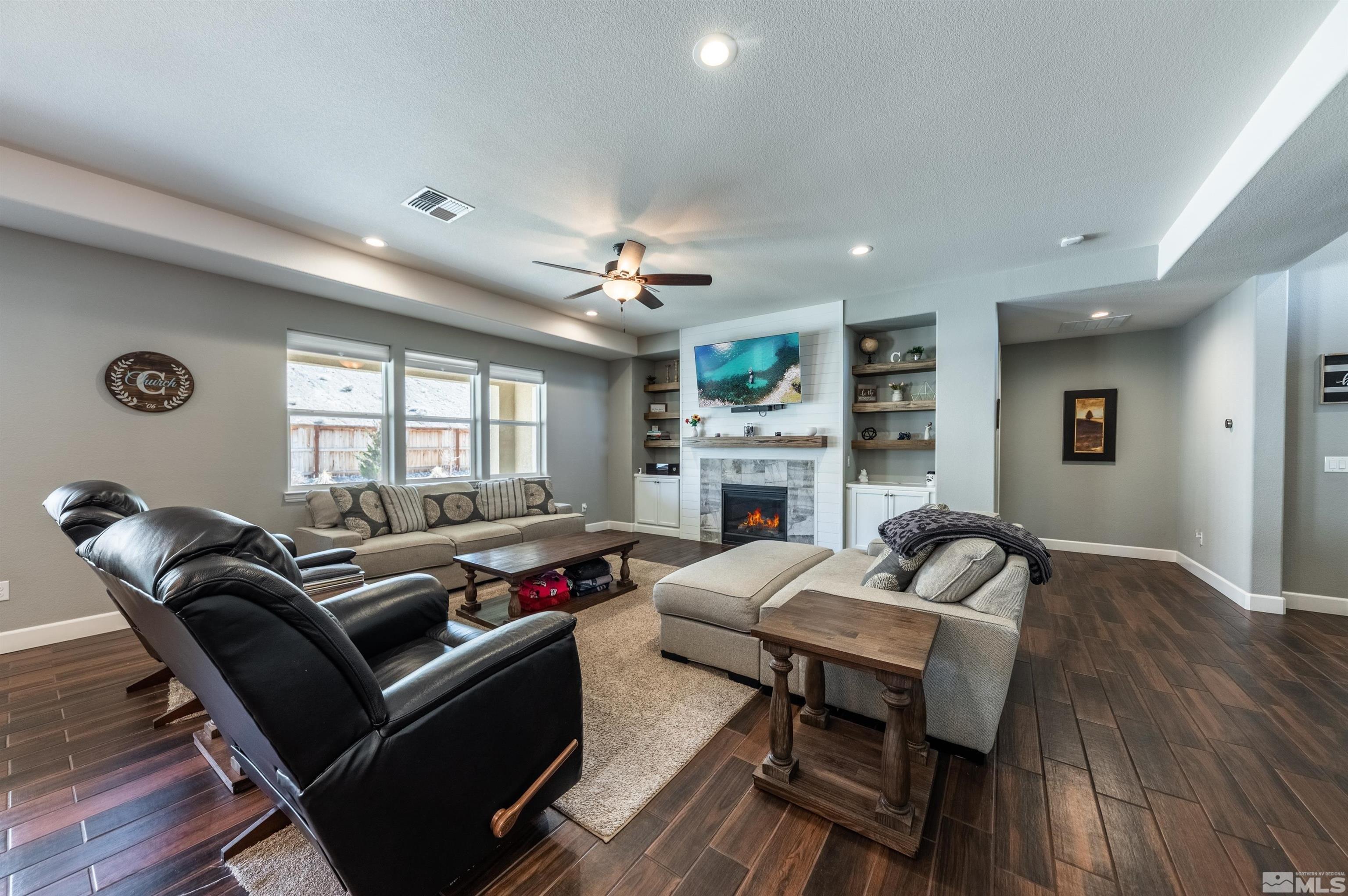 Burmese Ln, Reno, NV 89521