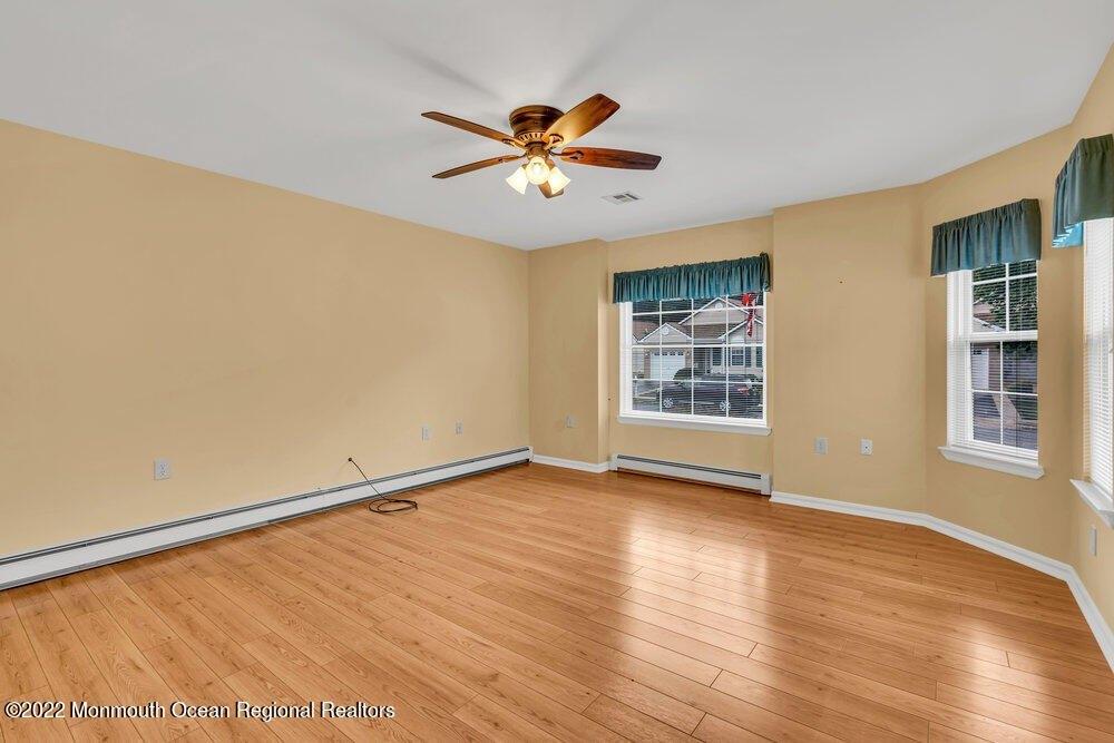 Jamaica Blvd, Toms River, NJ 08757
