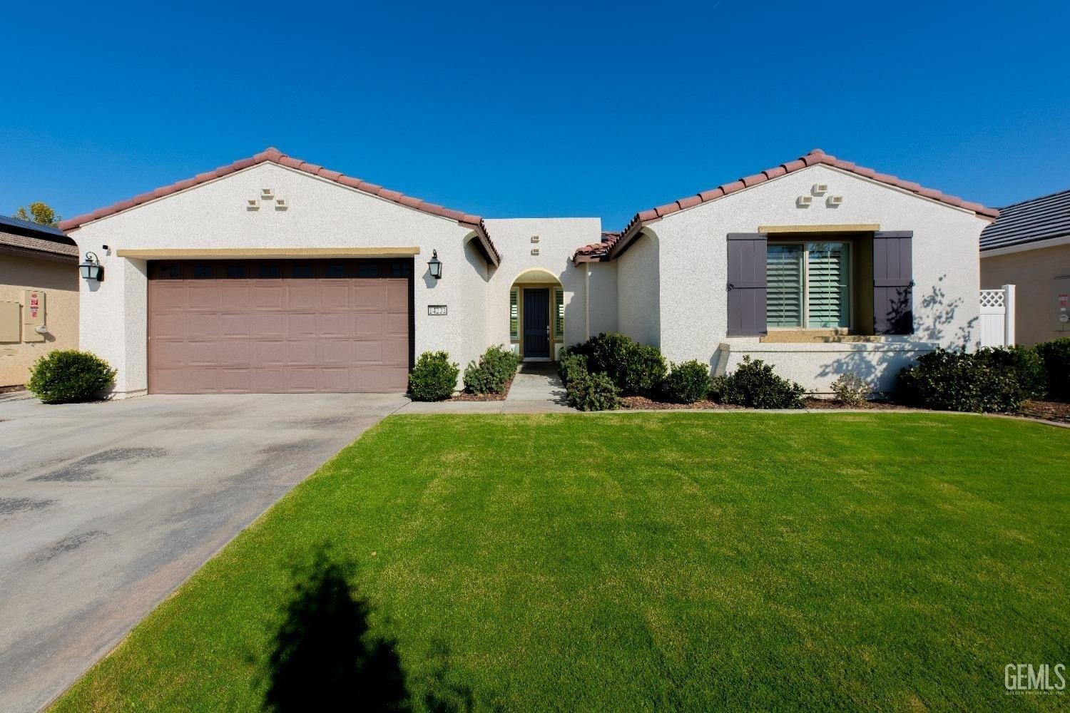 Barbon Beck Ave, Bakersfield, CA 93311