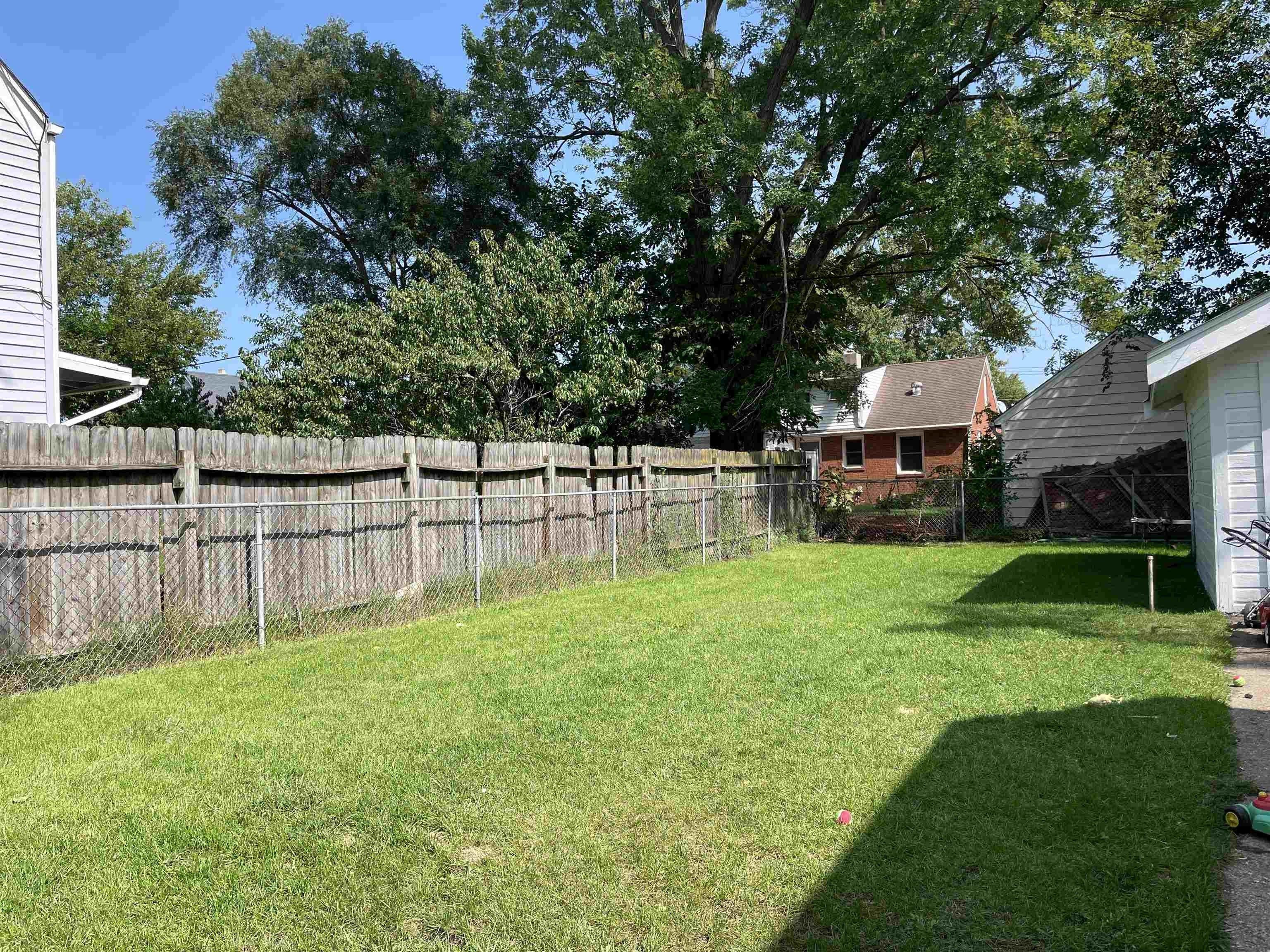 Fayette Ave, Beloit, WI 53511