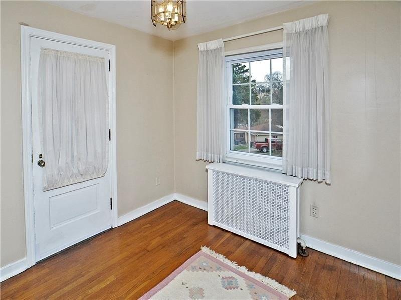 Avenue K, Pittsburgh, PA 15221