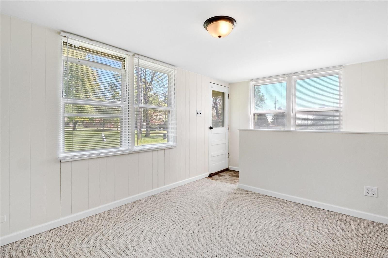 Irene Dr, Belleville, IL 62226