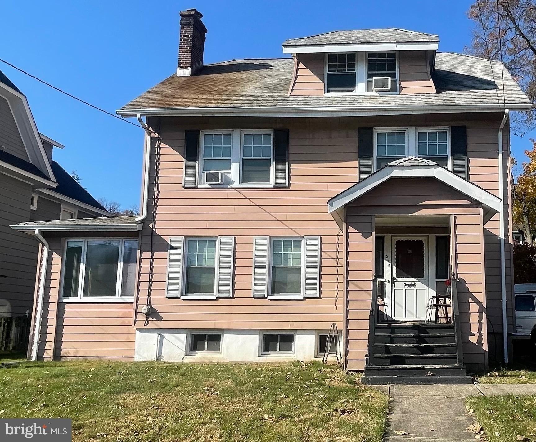 Valley Rd, Montclair, NJ 07042