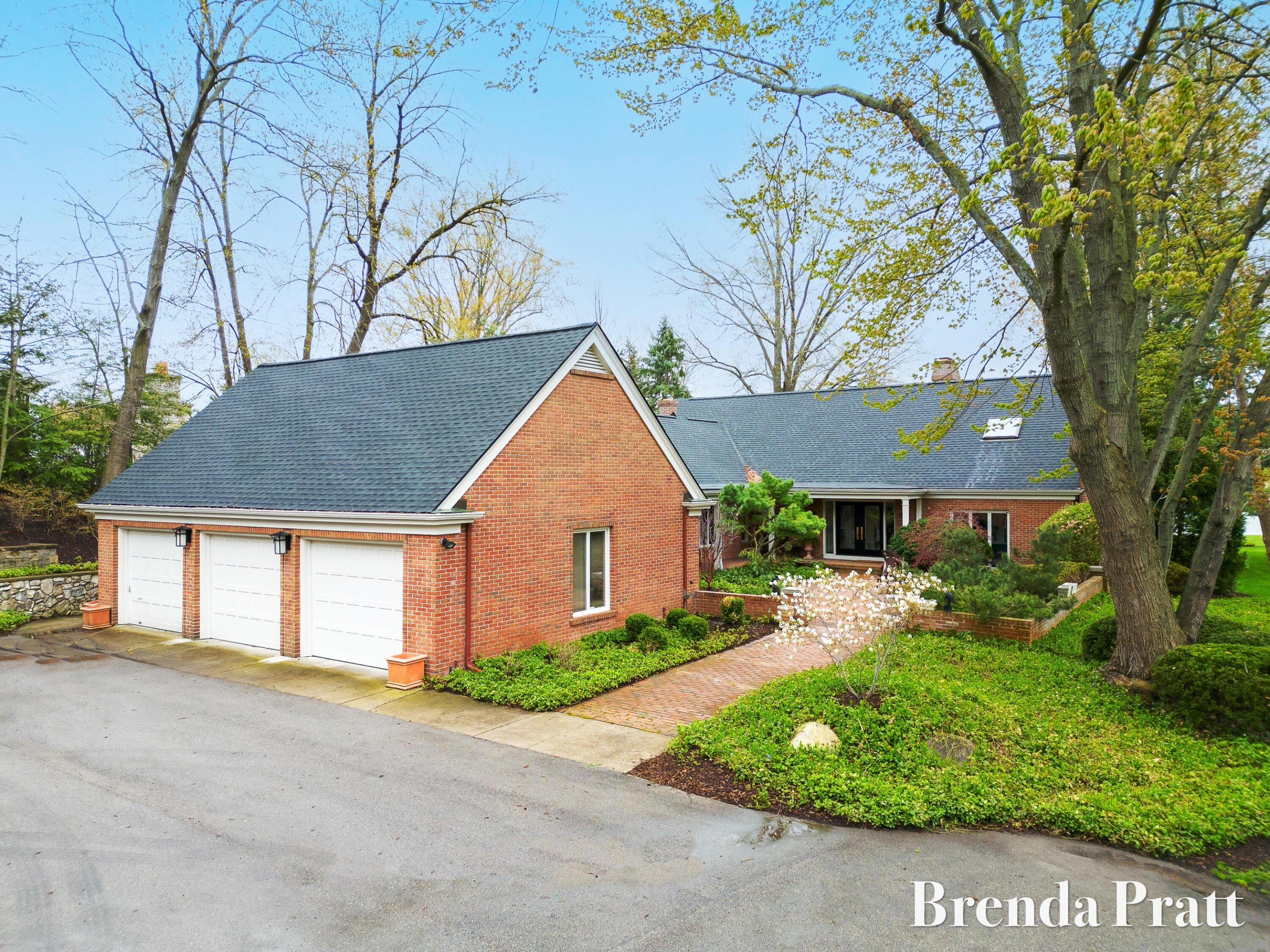 Manhattan Ln Se, Grand Rapids, MI 49506