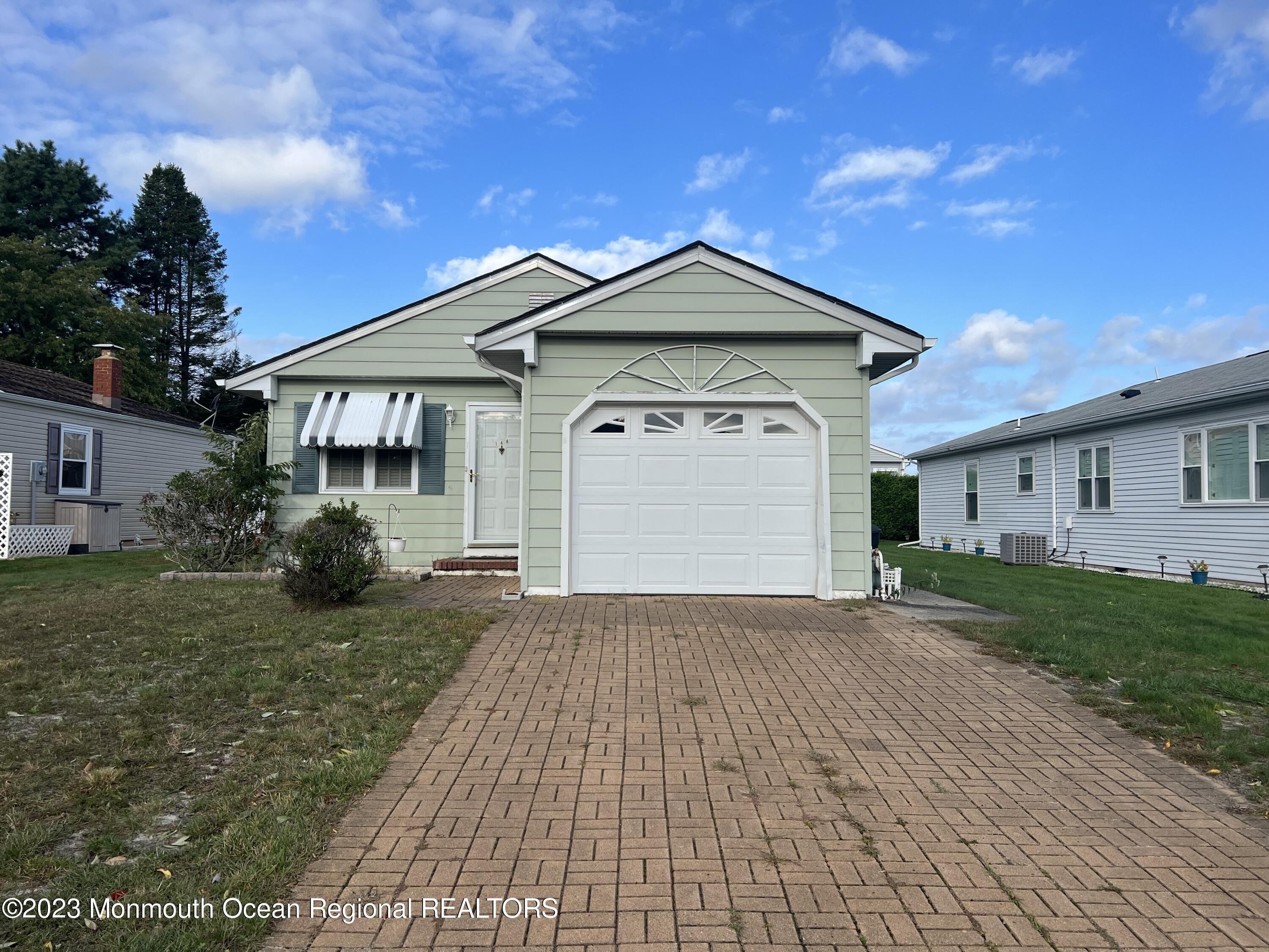 San Carlos St, Toms River, NJ 08757
