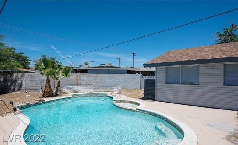 Aberdeen Ln, Las Vegas, NV 89107