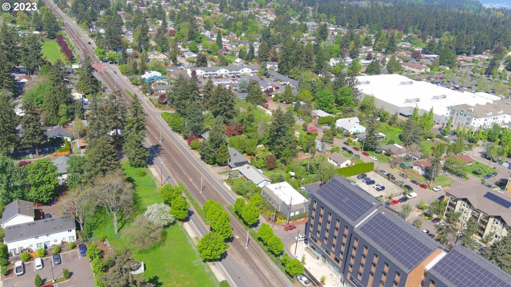 E Burnside St, Portland, OR 97216