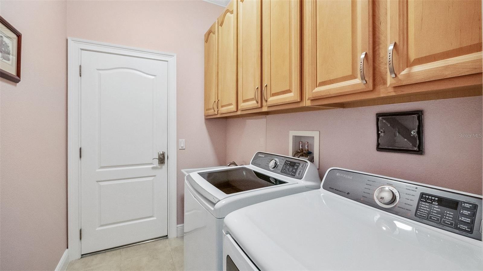 Chavez Ave, Clermont, FL 34715