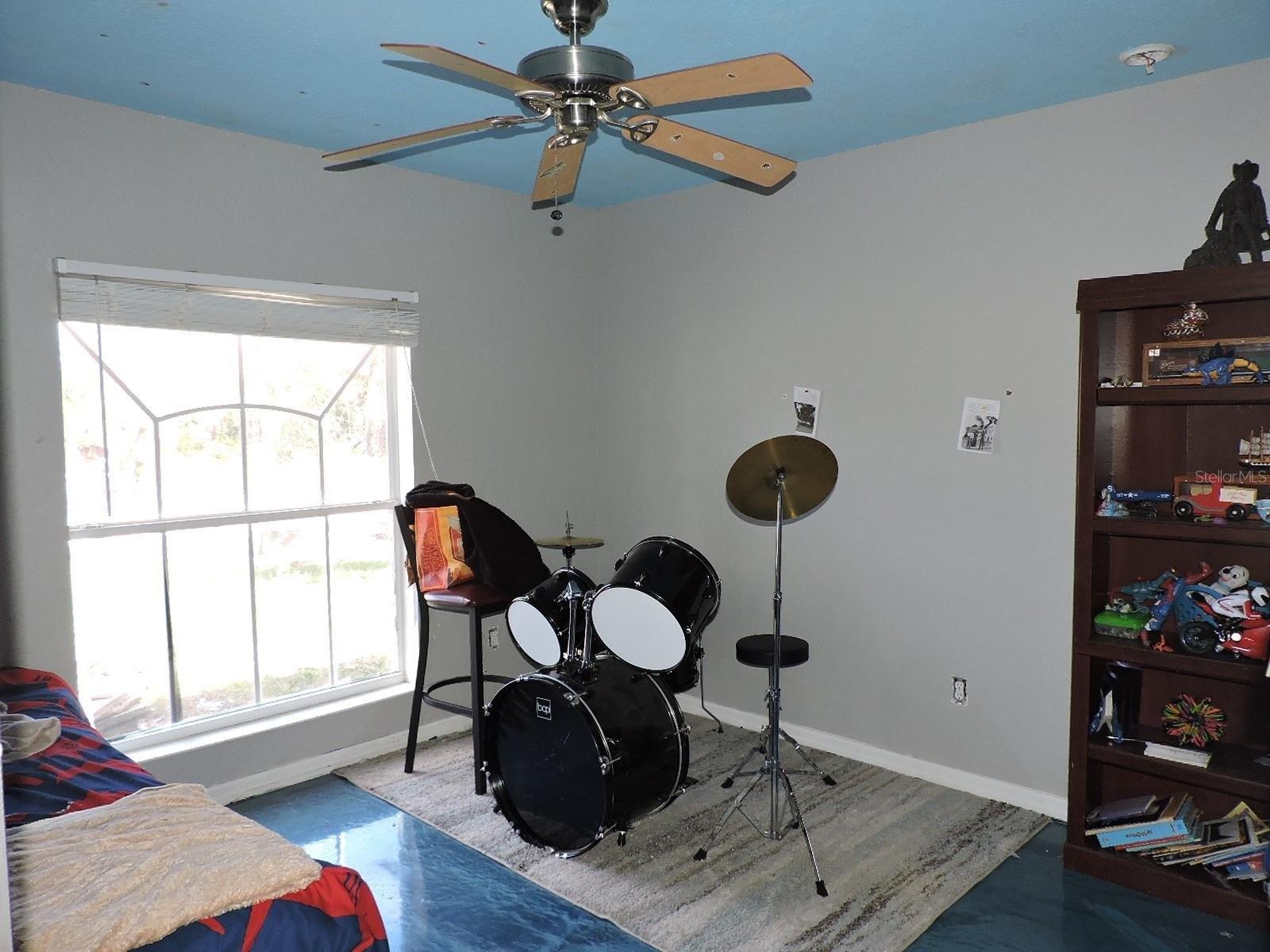 Gratlyn Ter, North Port, FL 34288