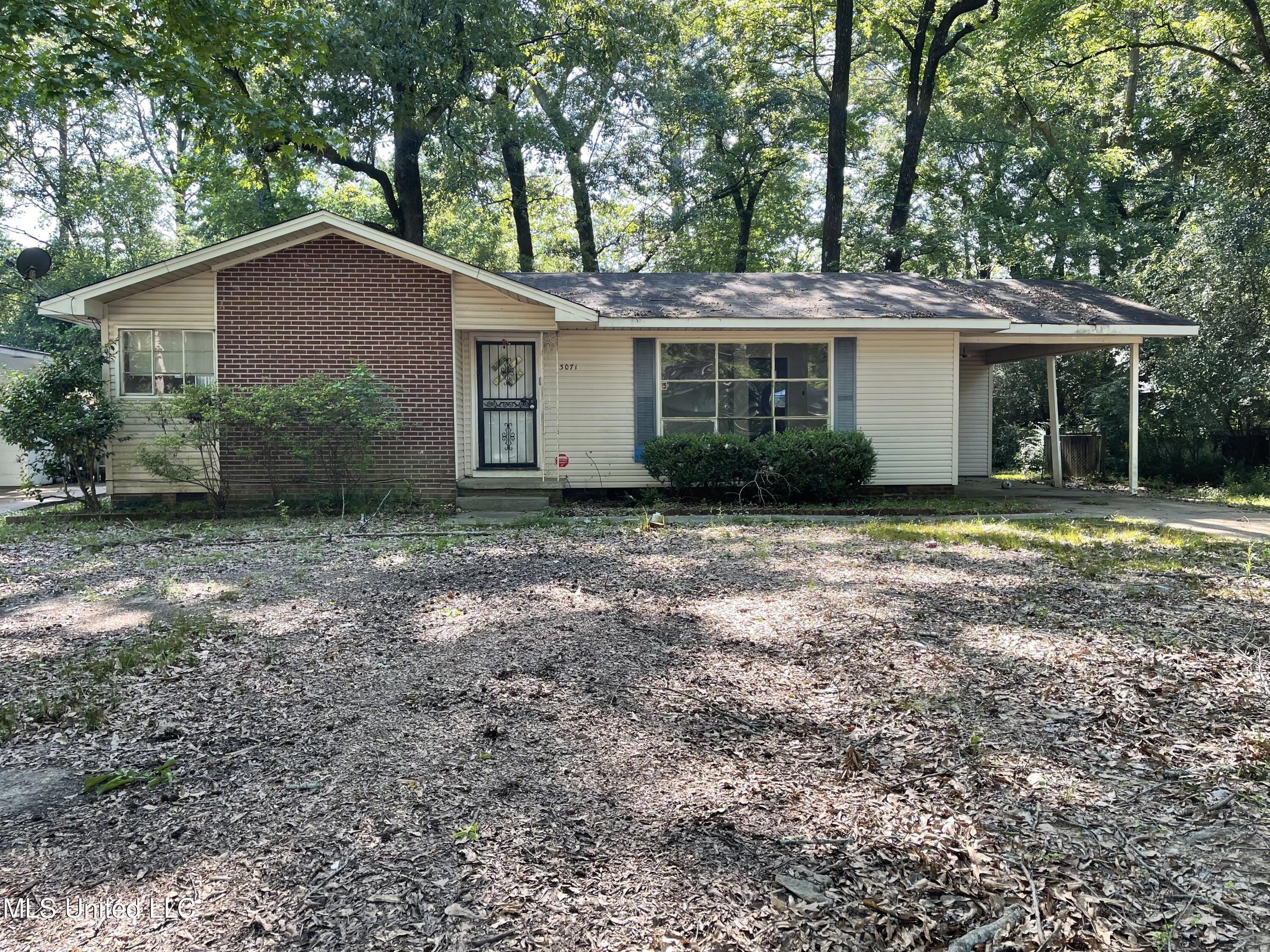 Woodside Dr, Jackson, MS 39212