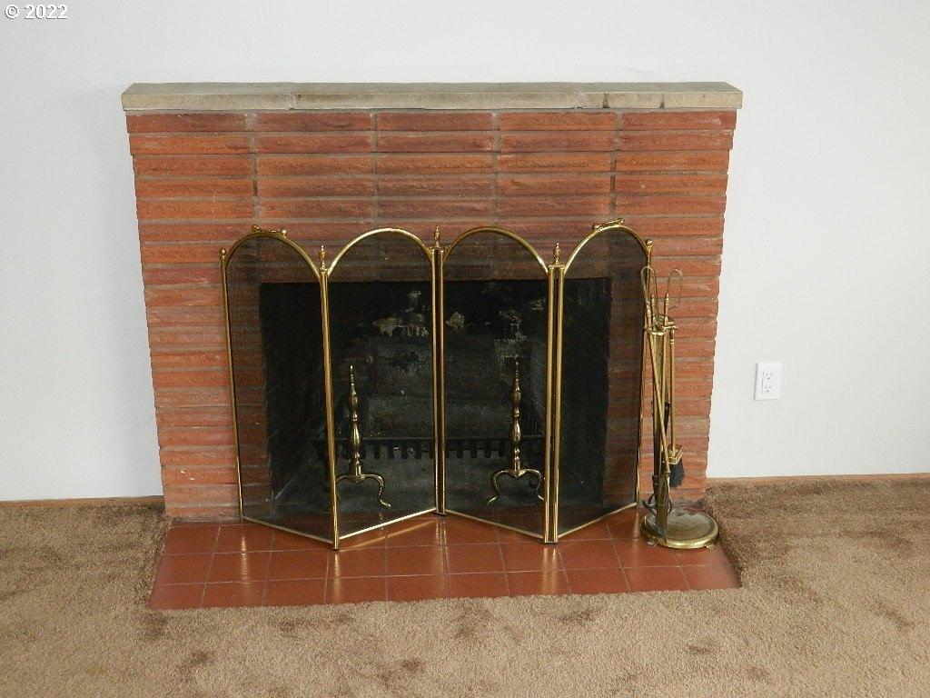 Se Washington Pl, Portland, OR 97222